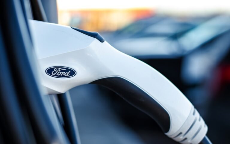Ford Maverick hybrid truck