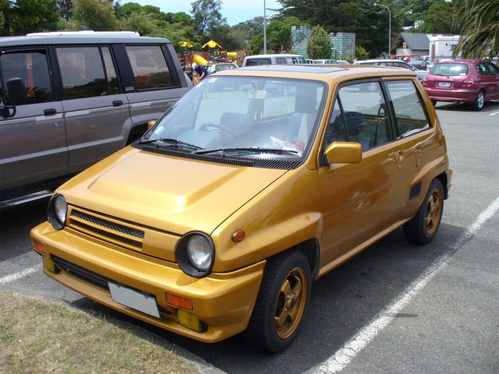 Honda's Bulldog Kit Turns the Electric Super-One Into an 80s Nostalgia Trip