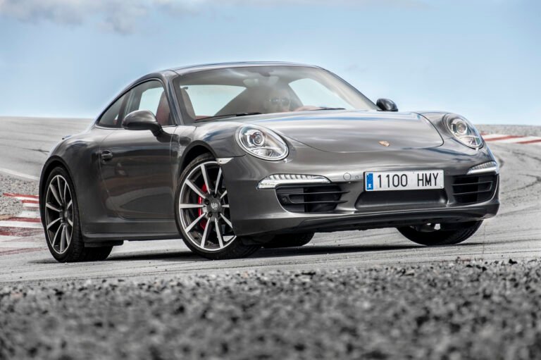 Porsche's Manthey-Tuned Taycan Turbo GT Just Demolished the Nürburgring—and Every EV Record With It