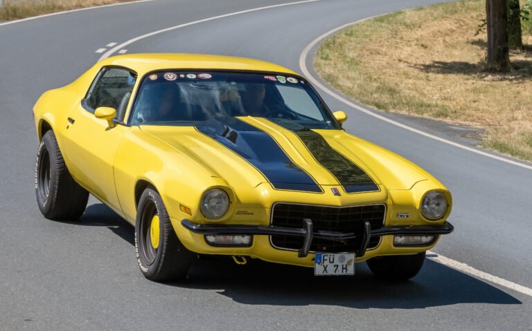 This 1971 Camaro Swapped Its Soul for a Fifth-Gen Dashboard—And It's Actually Pretty Clever