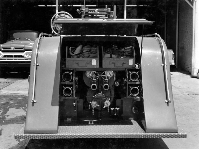 Someone Built a Corvette-Powered DB9 With Actual Flame Throwers. Yes, Really.