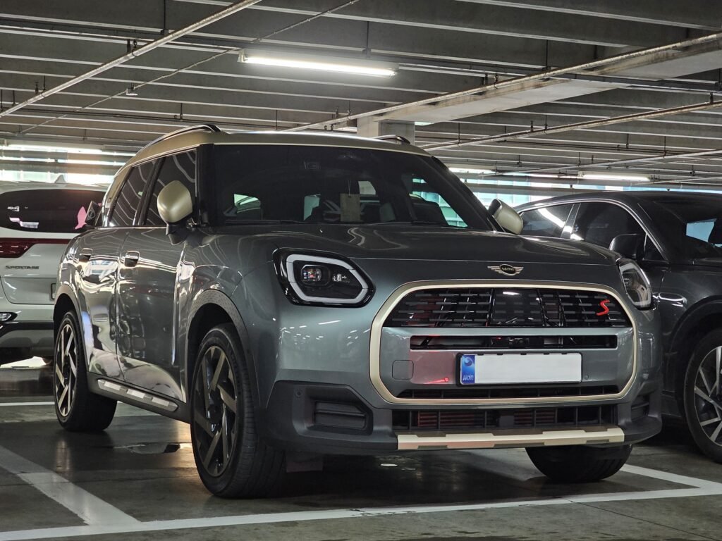 The 2026 Mini Countryman SE ALL4 Is Genuinely Fun—If You Can Live With Its Biggest Flaw