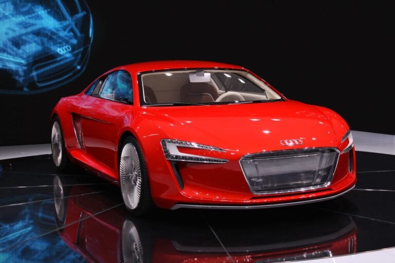 Audi's New Q9 Is Here to Dethrone the BMW X7. It Might Actually Pull It Off.